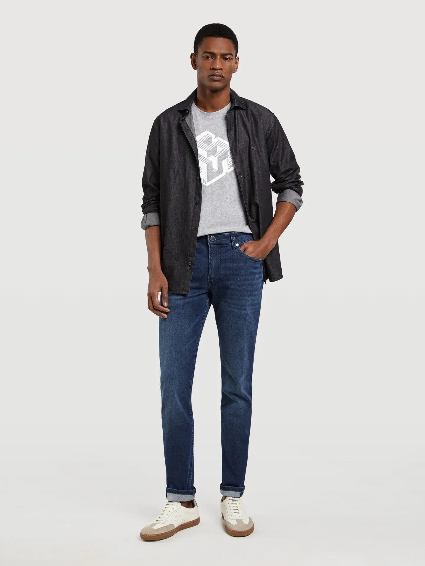 Ultra-Comfort Slim Fit Jeans